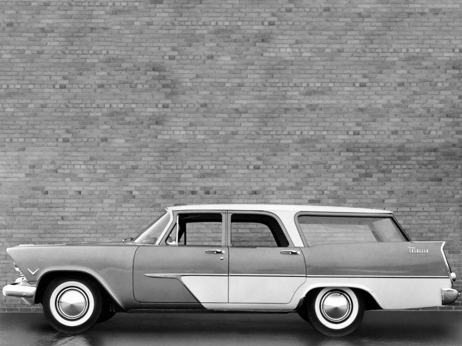  Plymouth Custom Suburban 1957 года  (фото 1 из 1)